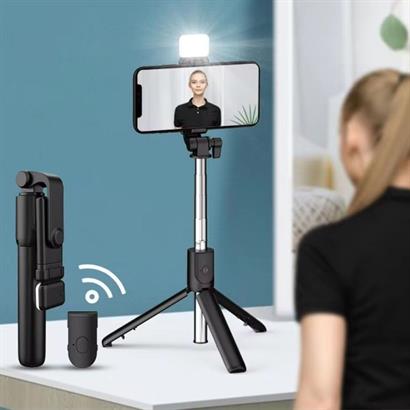 BUFFER®%20Kendiliğinden%20LED%20Işıklı%20Kumandalı%20Uzayabilen%20Selfie%20Çubuğu,Masa%20Üstü%20Tripod